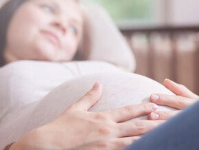 ¿Estás planeando amamantar? Cómo amamantar por primera vez