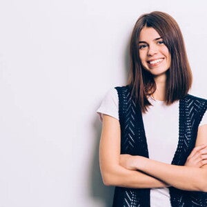 Conoce si puedes quedar embarazada sin ovular mujer sonriendo que quiere quedar embarazada
